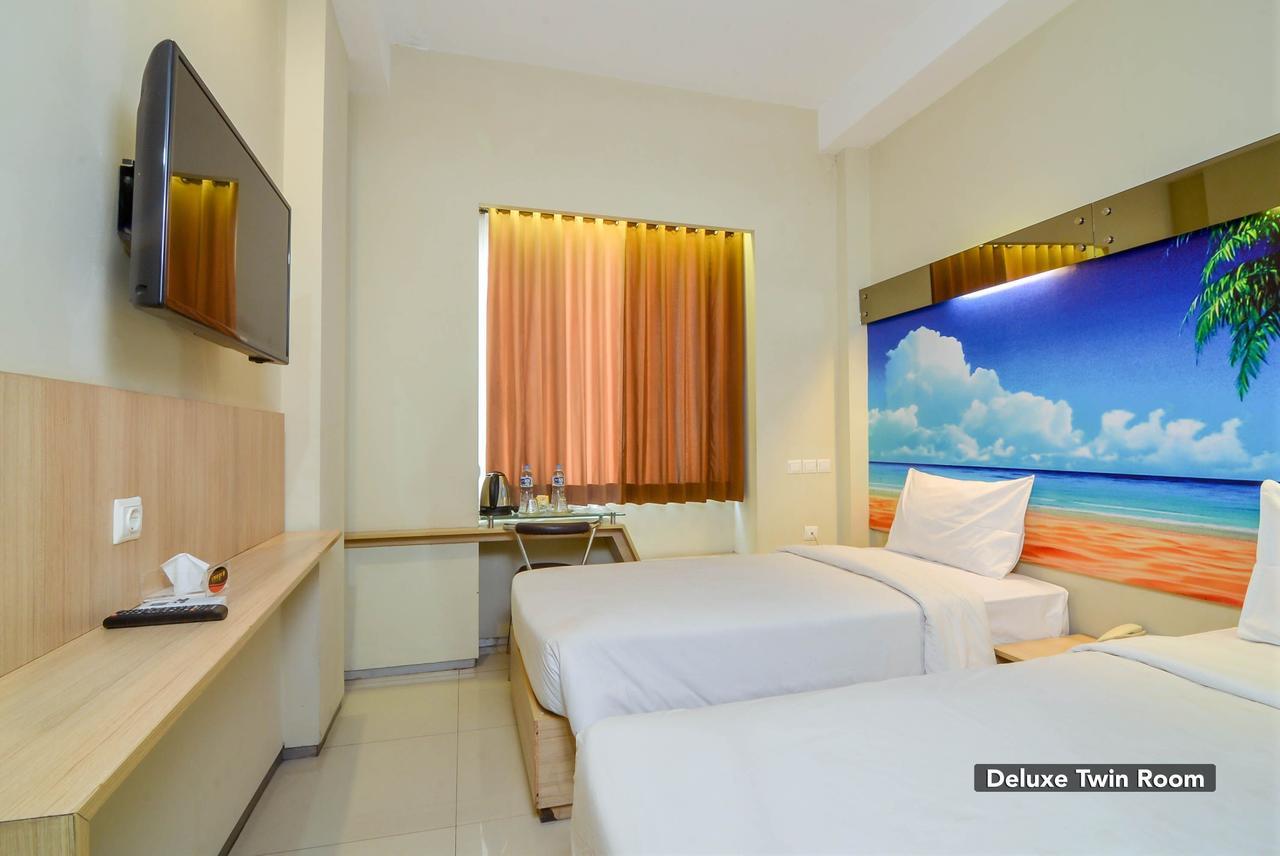 Image Hotel And Resto Μπαντούνγκ Εξωτερικό φωτογραφία